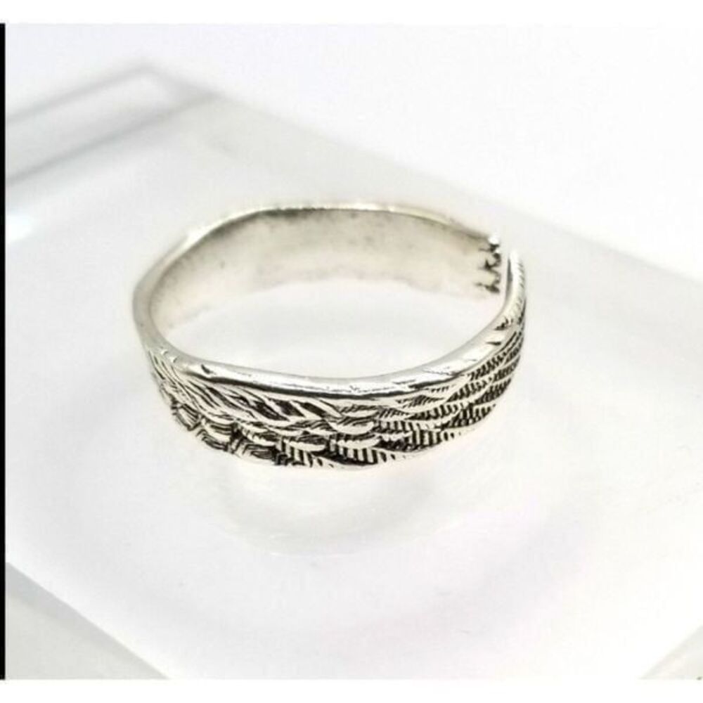 S925 Stirling silver Angel Wing Adustible ring band size 12